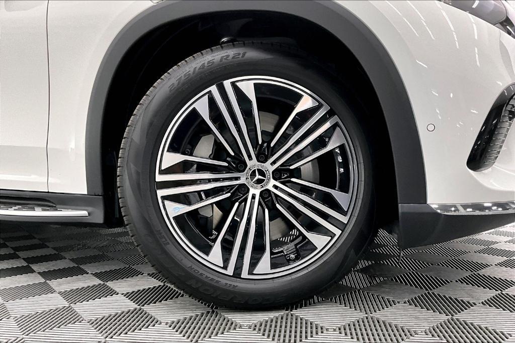 new 2026 Mercedes-Benz EQS 400 car, priced at $93,360