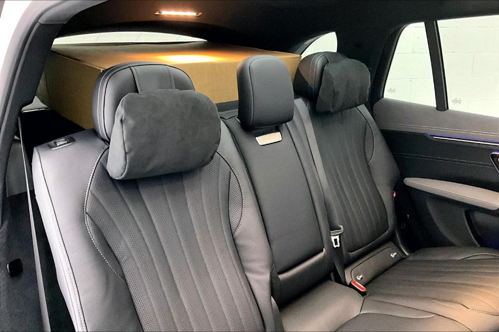 new 2026 Mercedes-Benz EQS 400 car, priced at $93,360