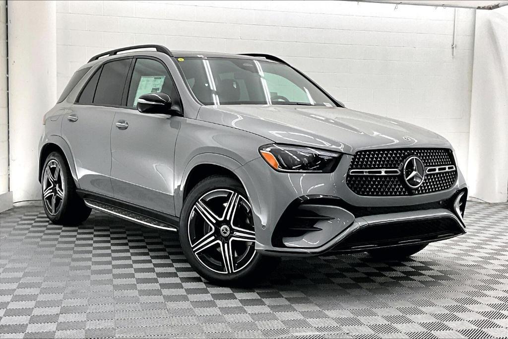 new 2025 Mercedes-Benz GLE 450 car, priced at $81,625