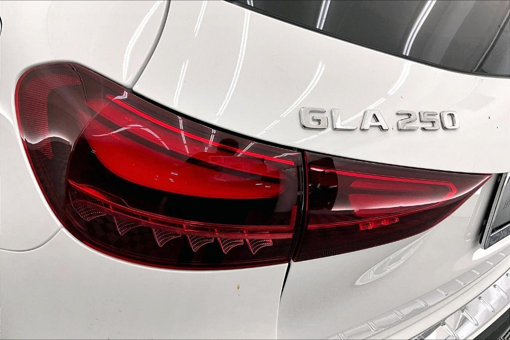 new 2025 Mercedes-Benz GLA 250 car, priced at $44,345