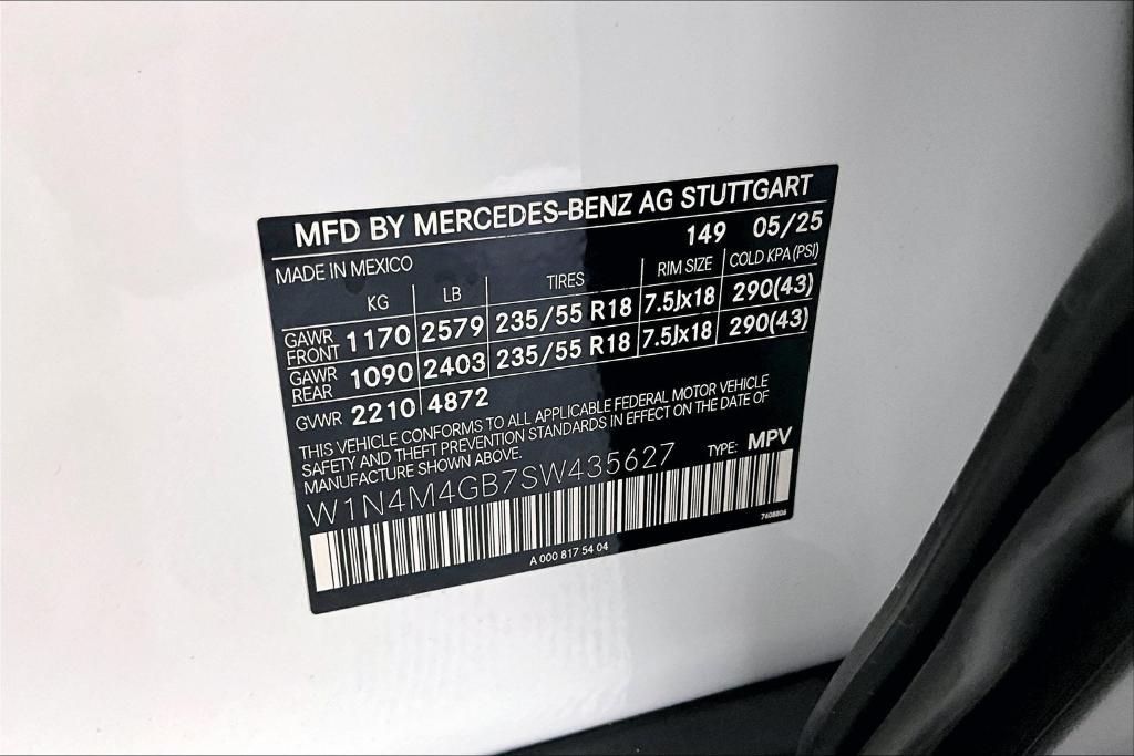 new 2025 Mercedes-Benz GLB 250 car, priced at $47,420