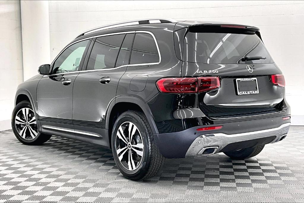new 2025 Mercedes-Benz GLB 250 car, priced at $47,470
