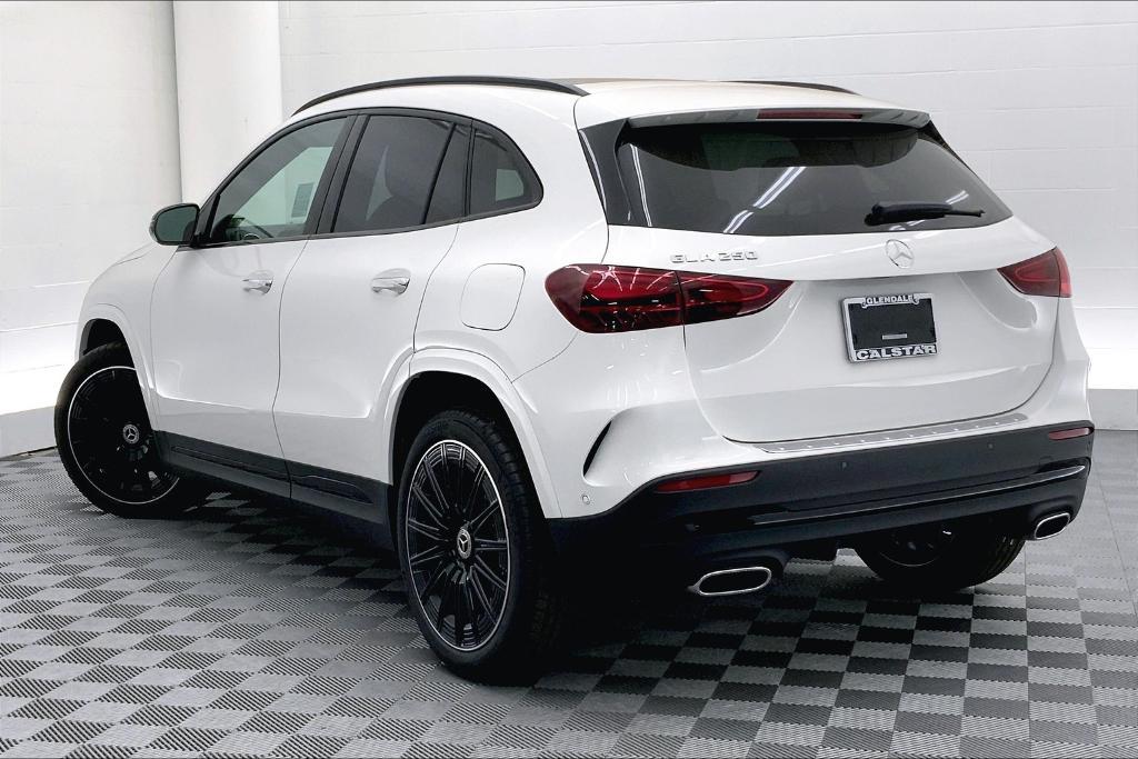 new 2025 Mercedes-Benz GLA 250 car, priced at $54,050