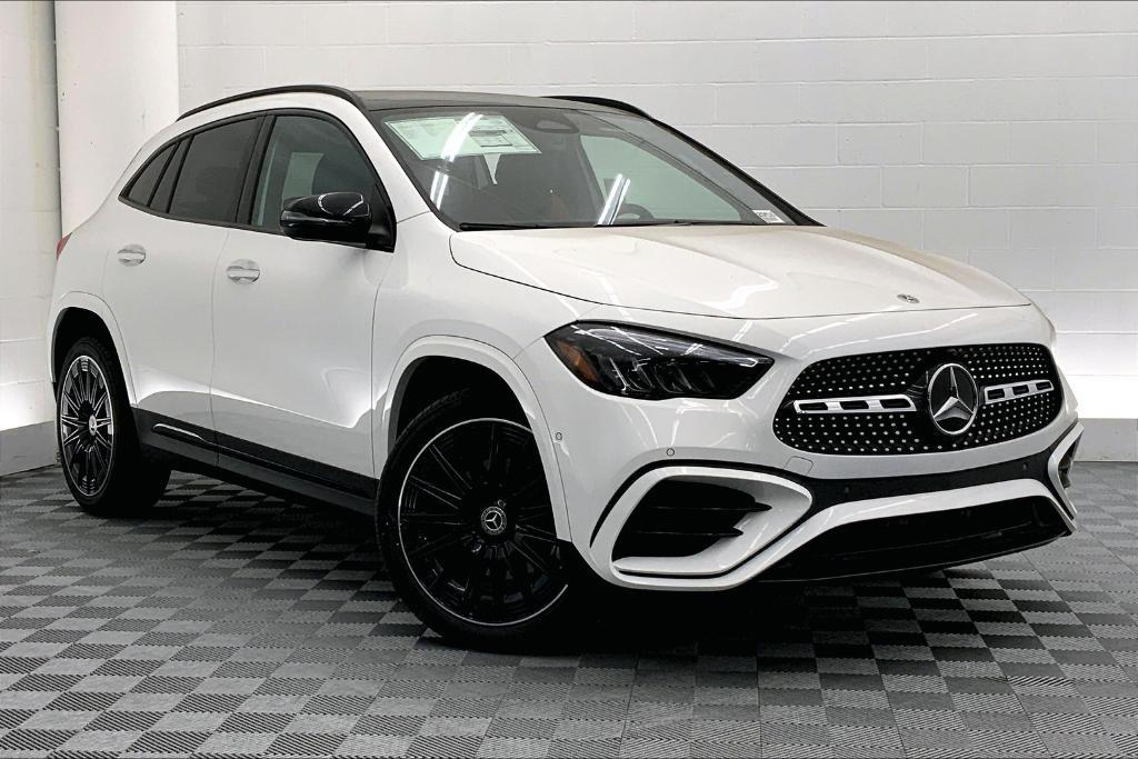 new 2025 Mercedes-Benz GLA 250 car, priced at $54,050