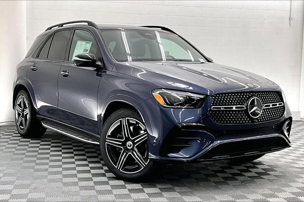 new 2025 Mercedes-Benz GLE 450 car, priced at $79,715