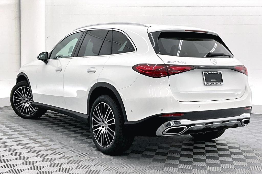 new 2025 Mercedes-Benz GLC 300 car, priced at $54,735