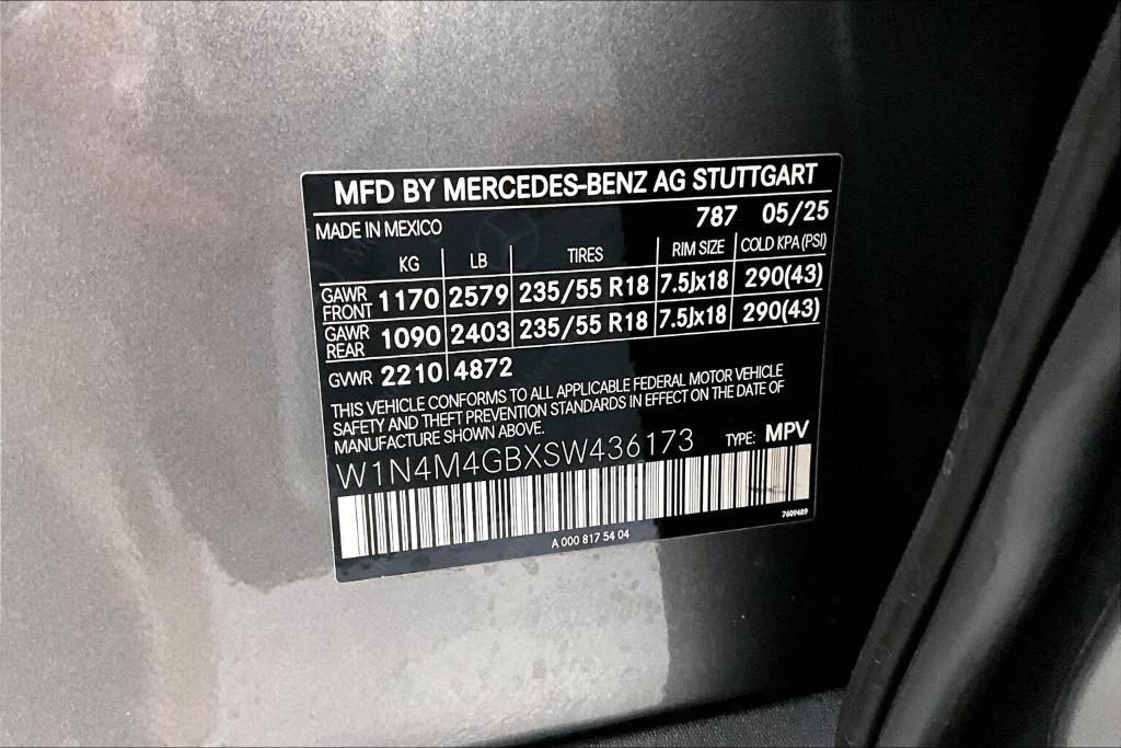 new 2025 Mercedes-Benz GLB 250 car, priced at $49,305