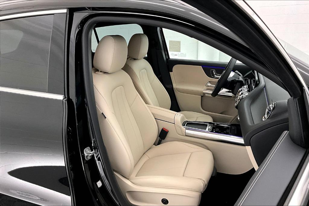 new 2026 Mercedes-Benz GLA 250 car, priced at $45,070