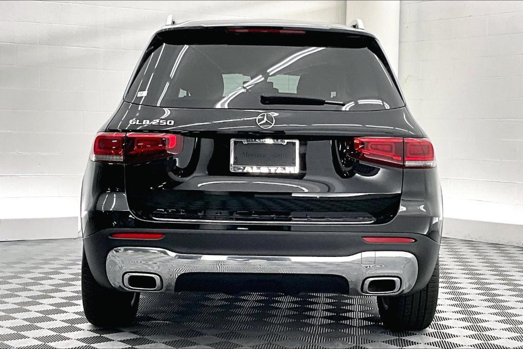 used 2020 Mercedes-Benz GLB 250 car, priced at $21,888