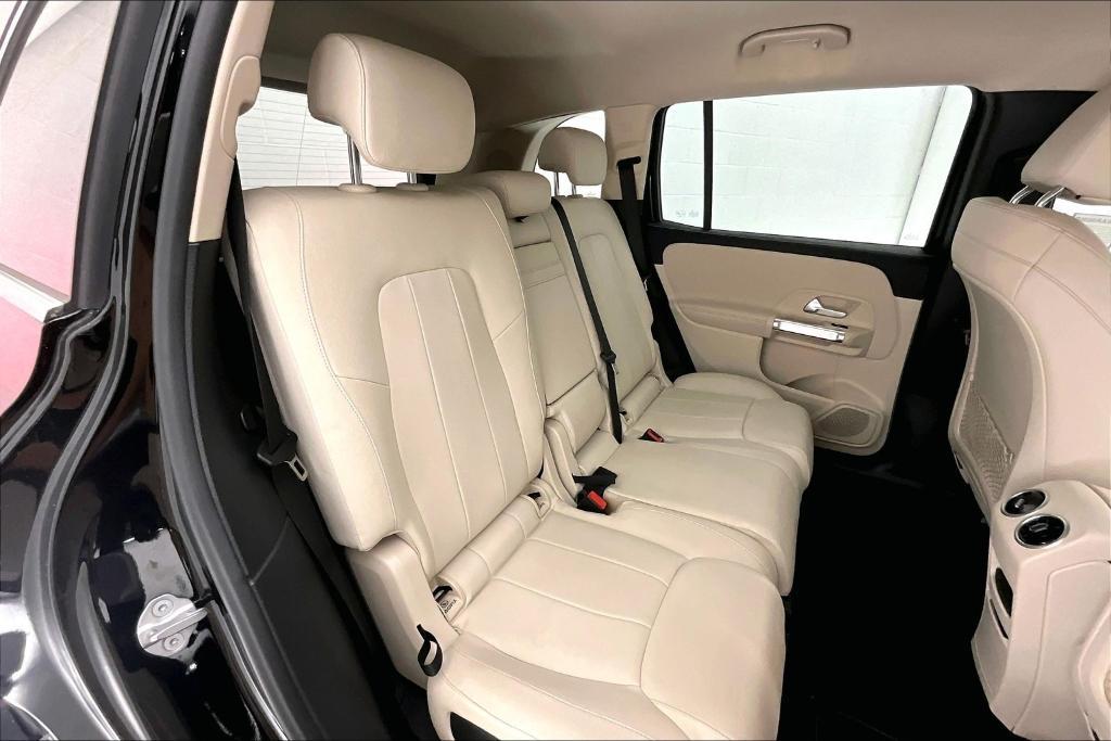 used 2020 Mercedes-Benz GLB 250 car, priced at $21,888