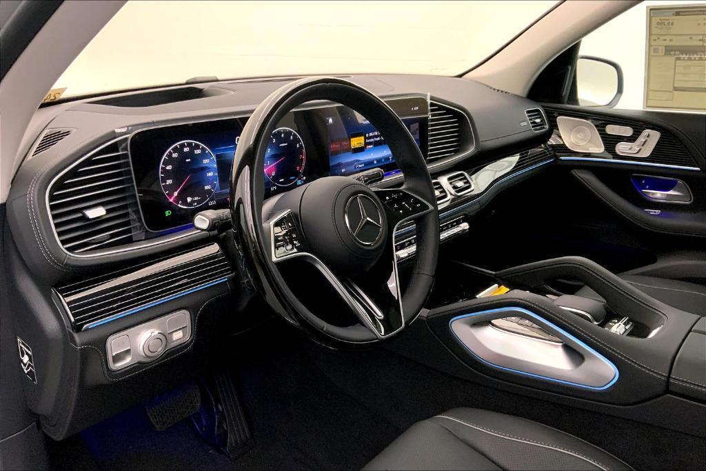 new 2024 Mercedes-Benz GLE 580 car, priced at $111,880