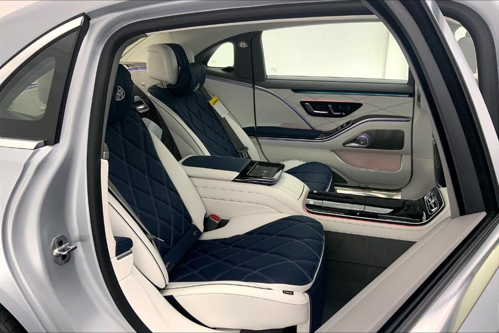 new 2024 Mercedes-Benz Maybach S 680 car, priced at $264,888