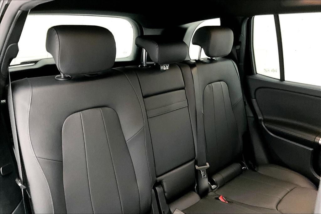new 2025 Mercedes-Benz GLB 250 car, priced at $48,645