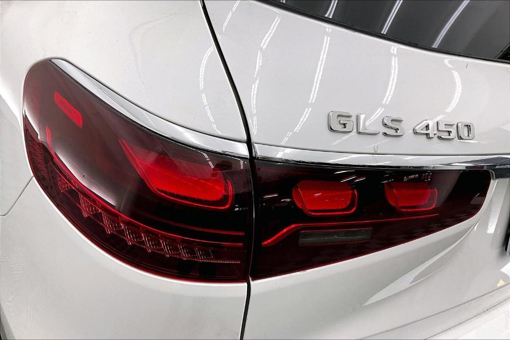 new 2026 Mercedes-Benz GLS 450 car, priced at $93,580