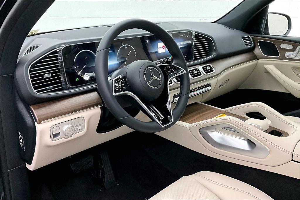 new 2025 Mercedes-Benz GLE 450 car, priced at $79,680