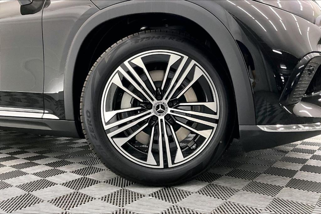 new 2026 Mercedes-Benz EQS 400 car, priced at $91,420