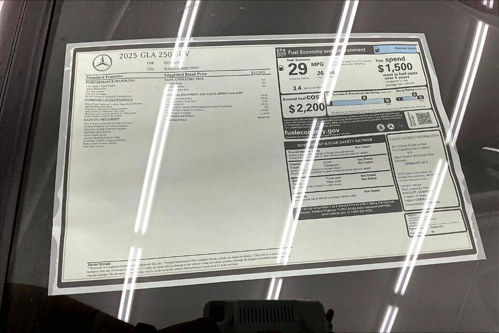 new 2025 Mercedes-Benz GLA 250 car, priced at $45,845