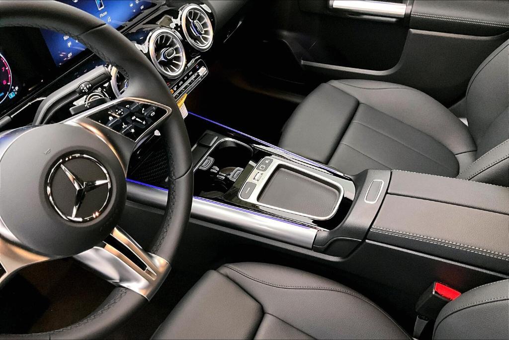 new 2025 Mercedes-Benz GLA 250 car, priced at $45,845