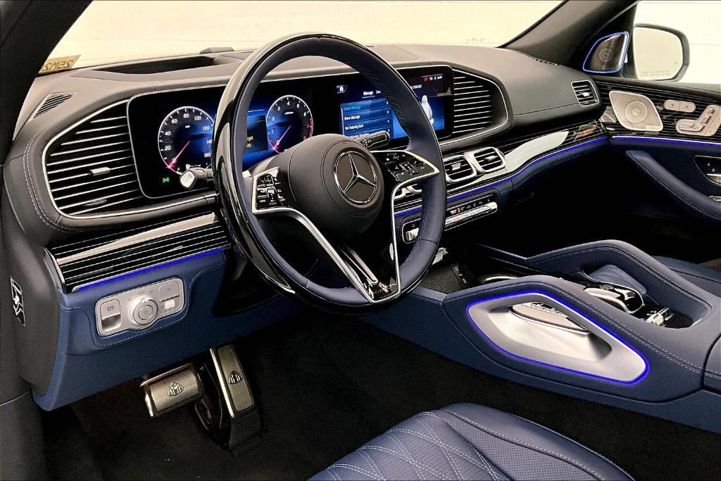 new 2025 Mercedes-Benz Maybach GLS 600 car, priced at $205,150