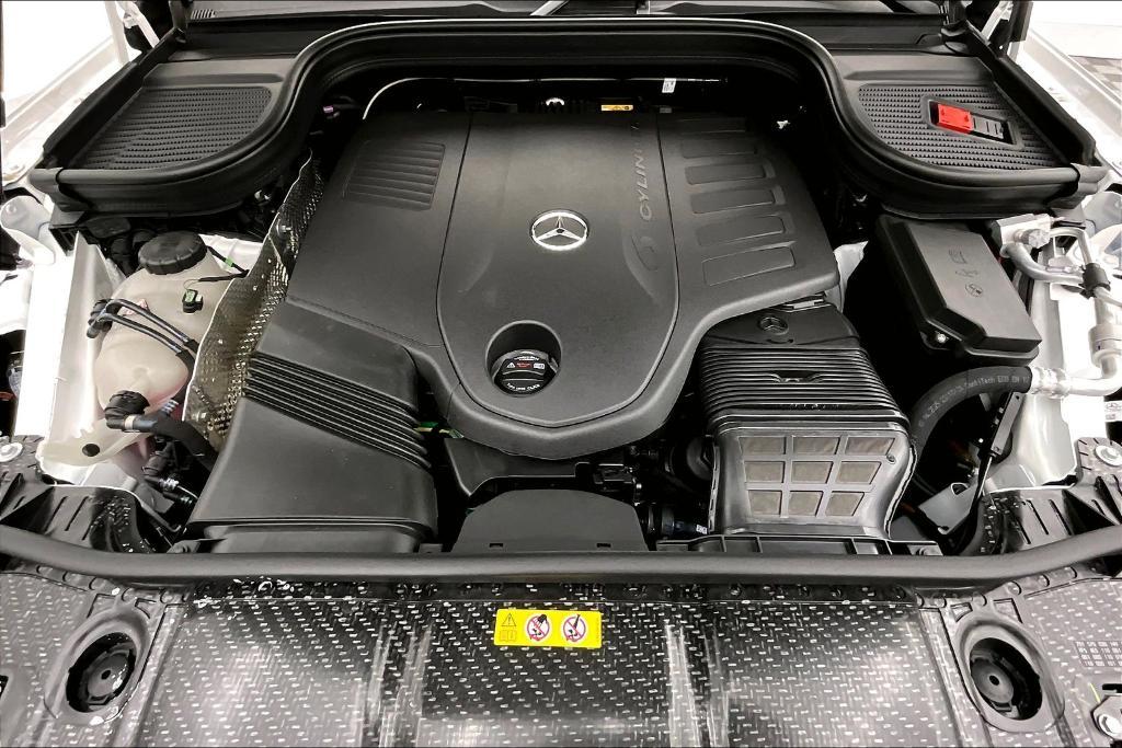 new 2026 Mercedes-Benz GLS 450 car, priced at $93,080