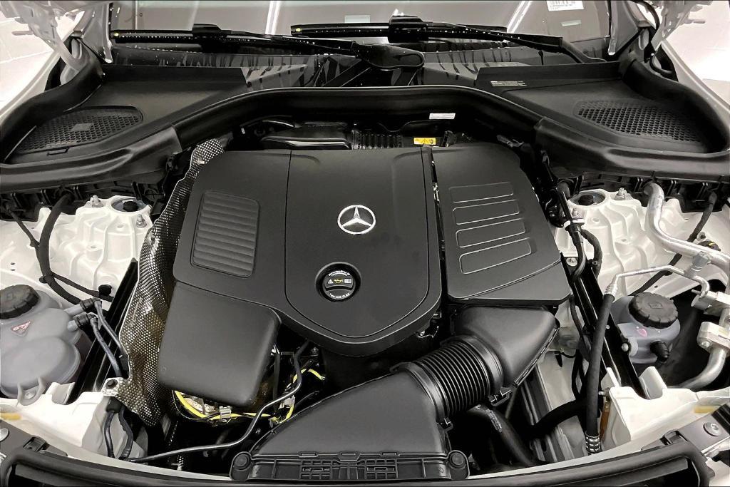 new 2025 Mercedes-Benz GLC 300 car, priced at $52,005