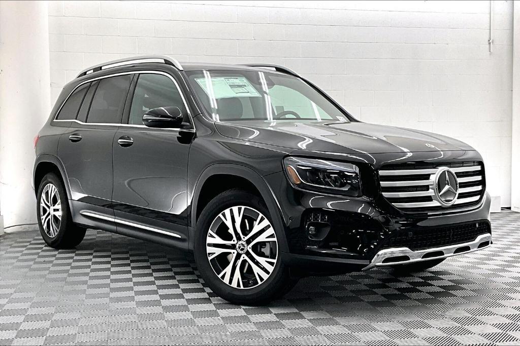 new 2025 Mercedes-Benz GLB 250 car, priced at $47,420