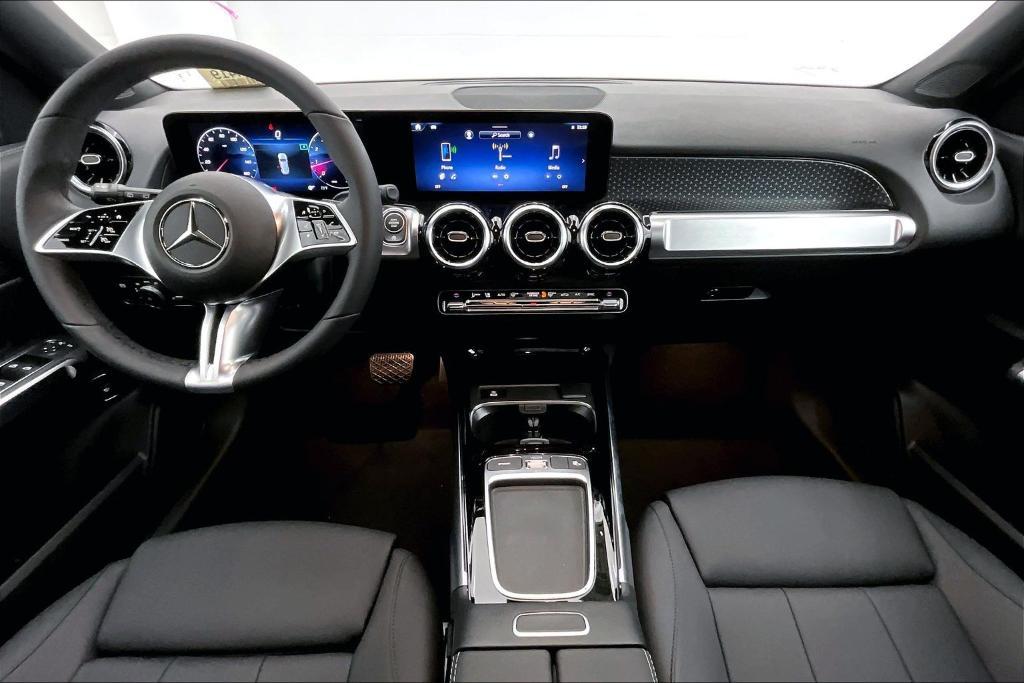 new 2026 Mercedes-Benz GLB 250 car, priced at $46,635