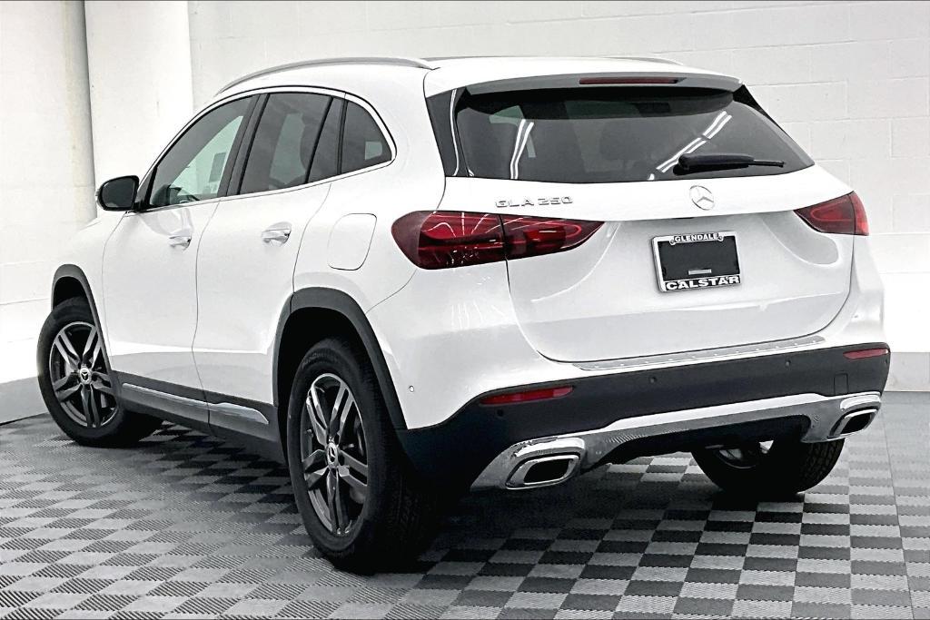 new 2025 Mercedes-Benz GLA 250 car, priced at $45,650