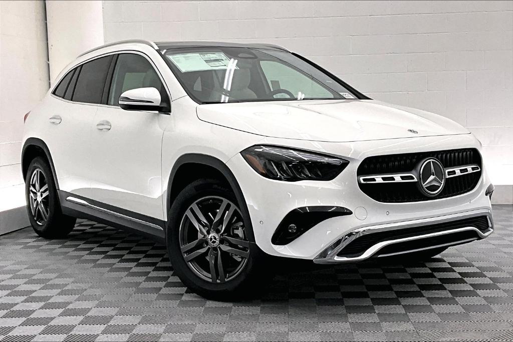 new 2025 Mercedes-Benz GLA 250 car, priced at $45,650