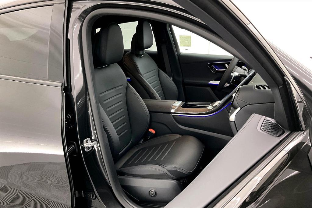 new 2025 Mercedes-Benz GLC 300 car, priced at $65,205