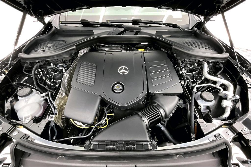 new 2025 Mercedes-Benz GLC 300 car, priced at $65,205