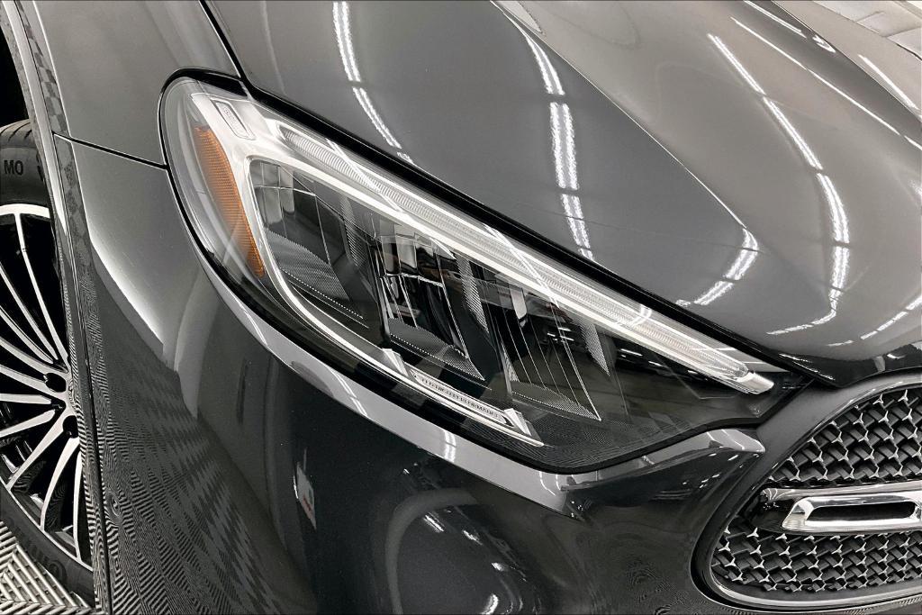 new 2025 Mercedes-Benz GLC 300 car, priced at $65,205