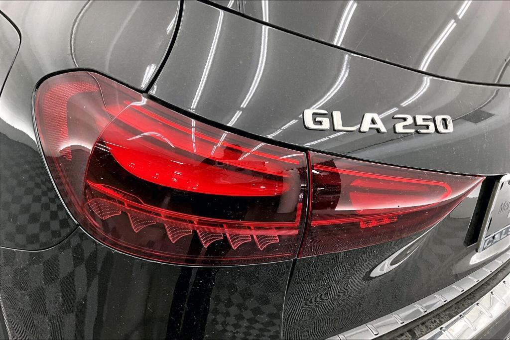 new 2025 Mercedes-Benz GLA 250 car, priced at $44,345
