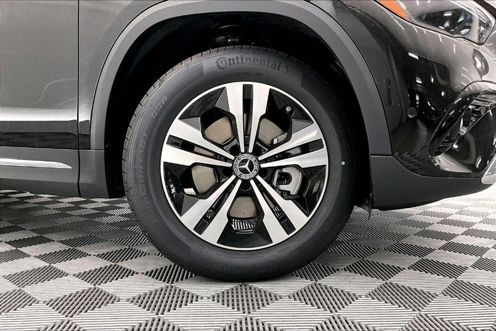 new 2025 Mercedes-Benz GLA 250 car, priced at $44,345