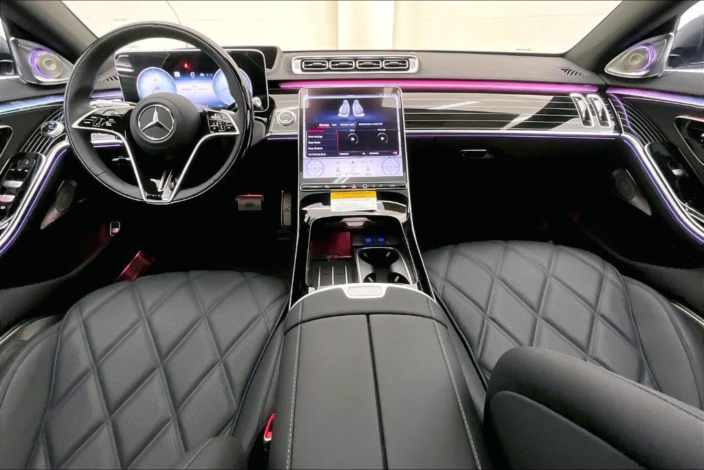 new 2025 Mercedes-Benz Maybach S 580 car, priced at $224,050