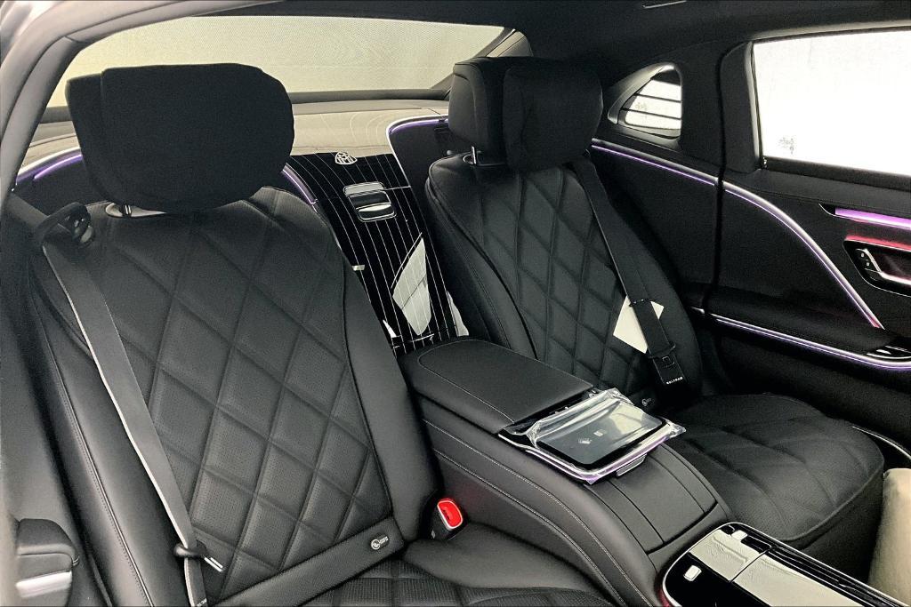 new 2025 Mercedes-Benz Maybach S 580 car, priced at $224,050