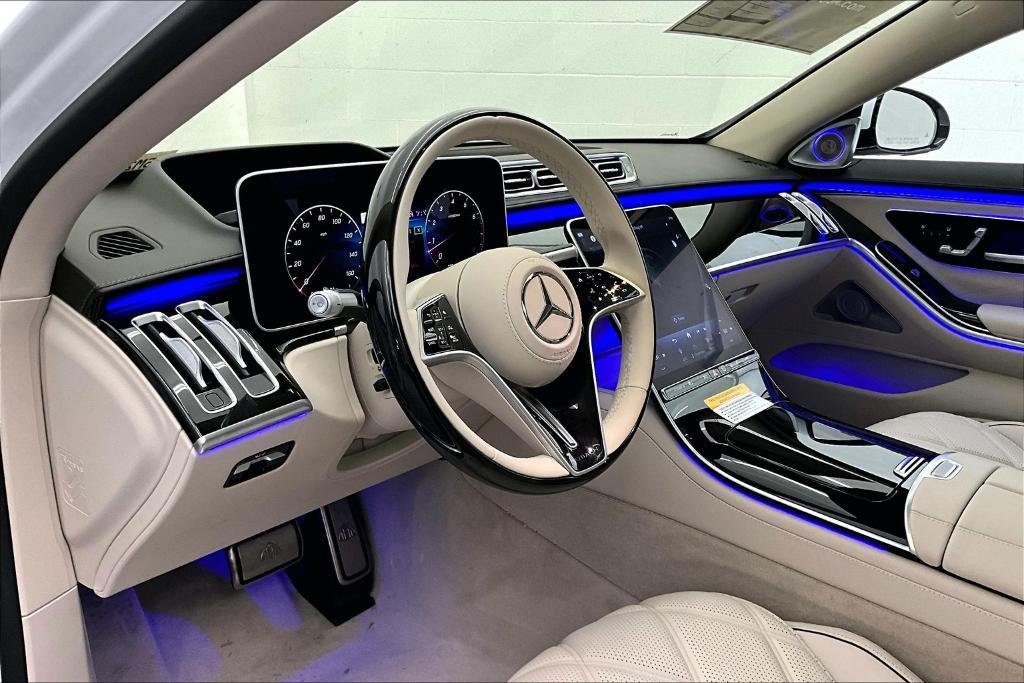 new 2025 Mercedes-Benz Maybach S 580 car, priced at $216,700