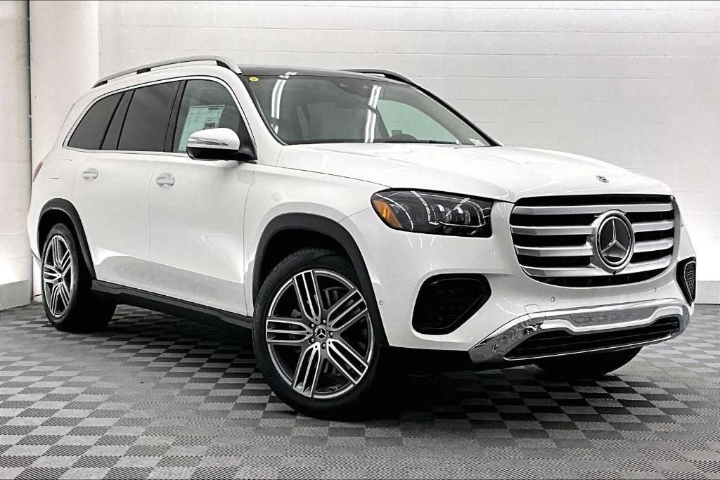 new 2025 Mercedes-Benz GLS 450 car, priced at $90,980