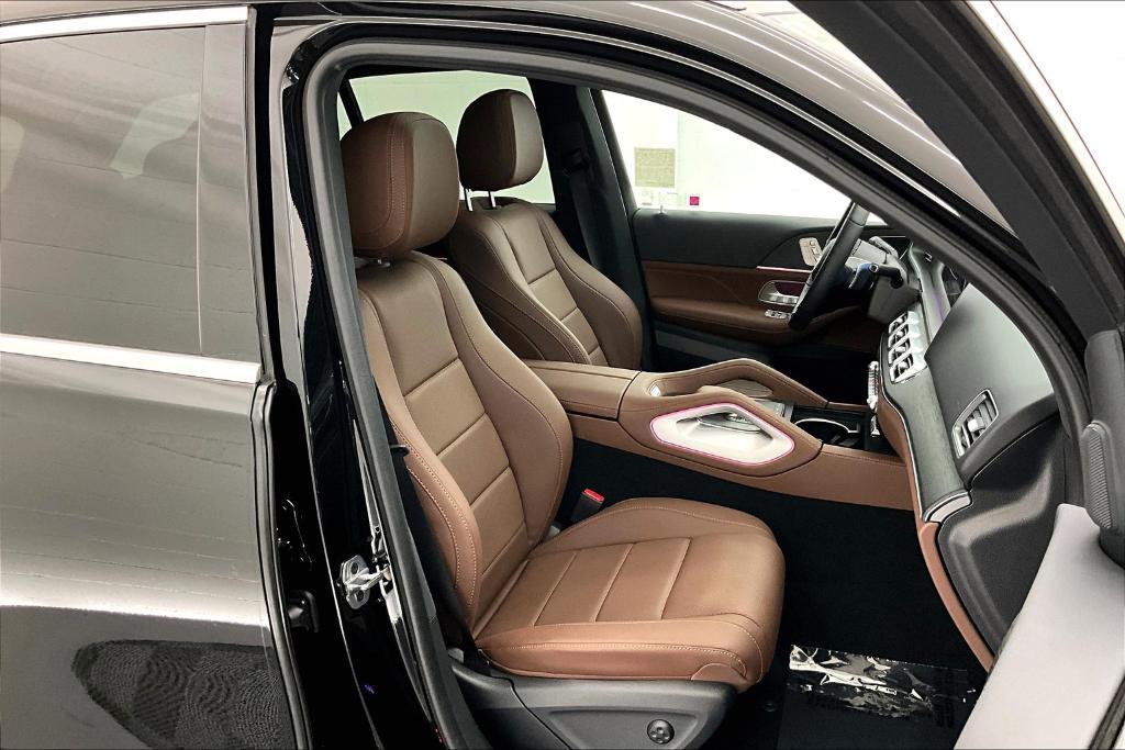 used 2025 Mercedes-Benz GLE 450 car, priced at $70,598