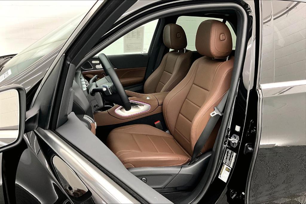 used 2025 Mercedes-Benz GLE 450 car, priced at $70,598