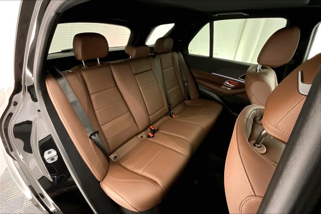 used 2025 Mercedes-Benz GLE 450 car, priced at $70,598