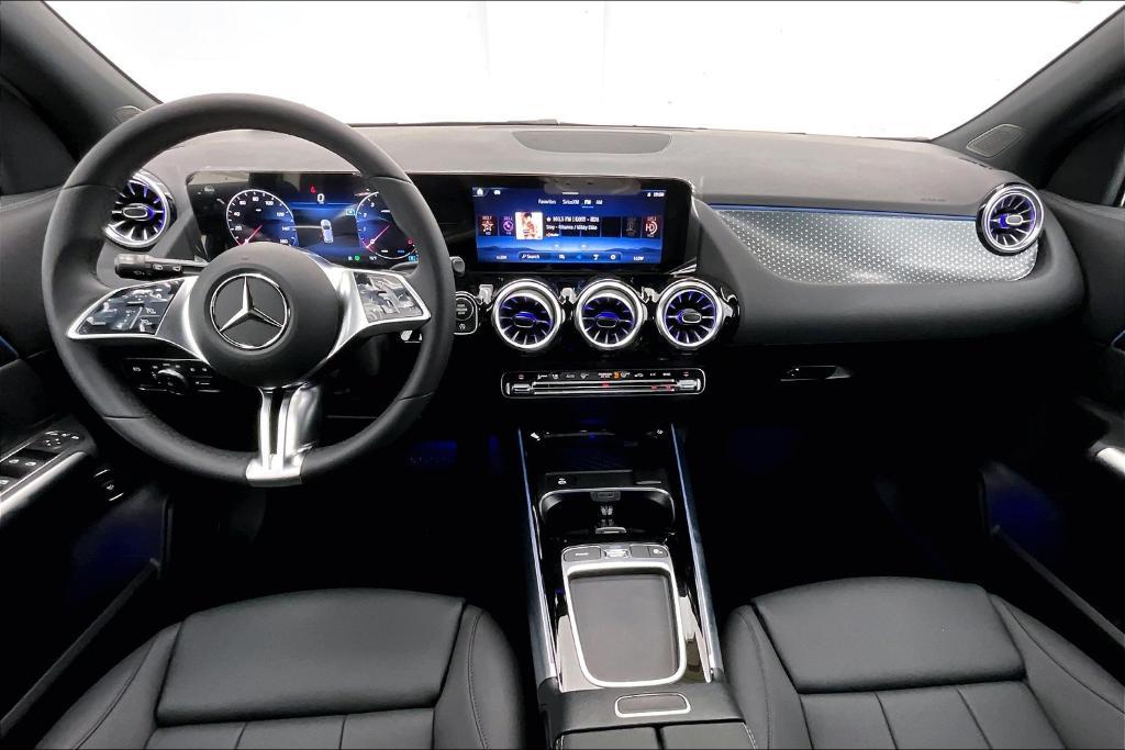 new 2025 Mercedes-Benz GLA 250 car, priced at $44,185