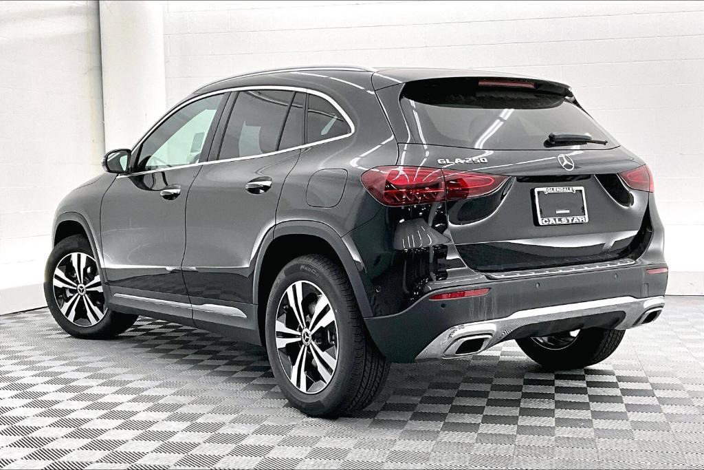new 2025 Mercedes-Benz GLA 250 car, priced at $44,345
