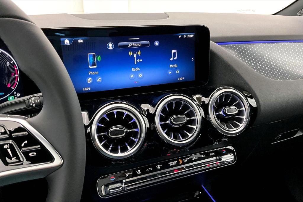 new 2025 Mercedes-Benz GLA 250 car, priced at $44,345