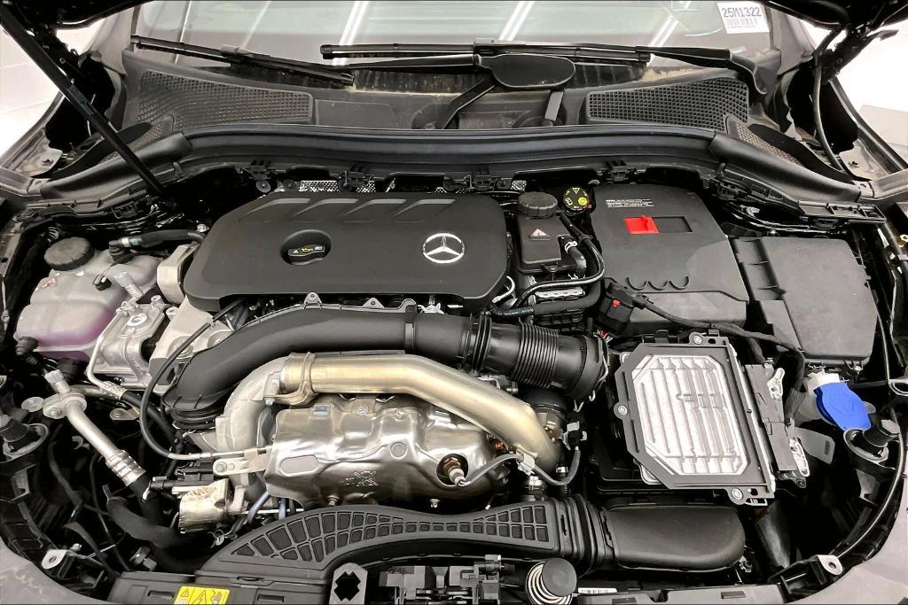 new 2025 Mercedes-Benz GLA 250 car, priced at $44,345