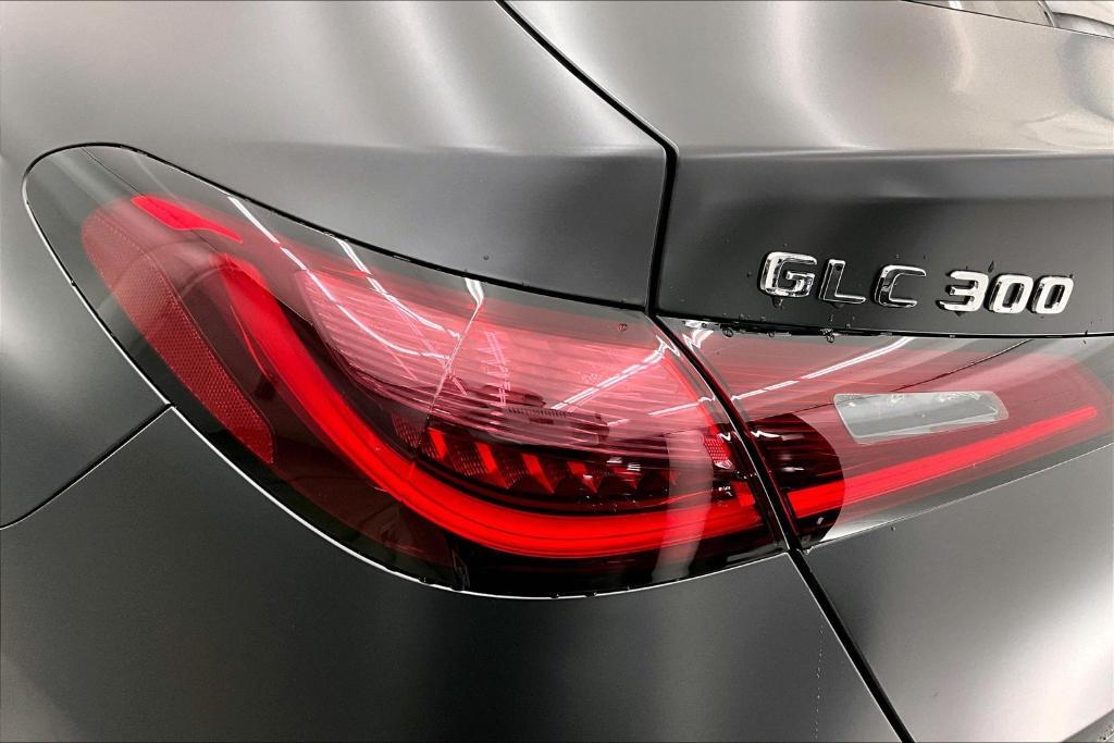 new 2025 Mercedes-Benz GLC 300 car, priced at $67,805
