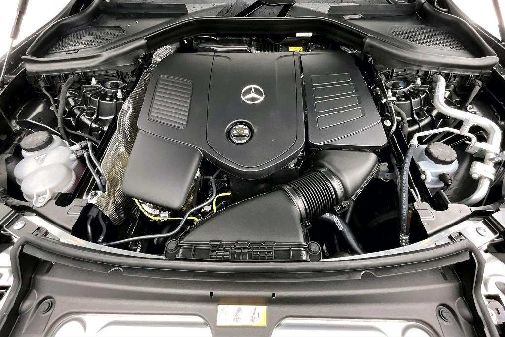 new 2025 Mercedes-Benz GLC 300 car, priced at $67,805