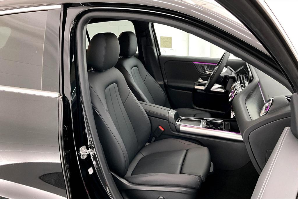 new 2025 Mercedes-Benz GLA 250 car, priced at $45,845