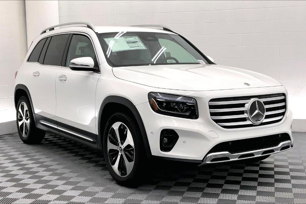 new 2025 Mercedes-Benz GLB 250 car, priced at $49,245