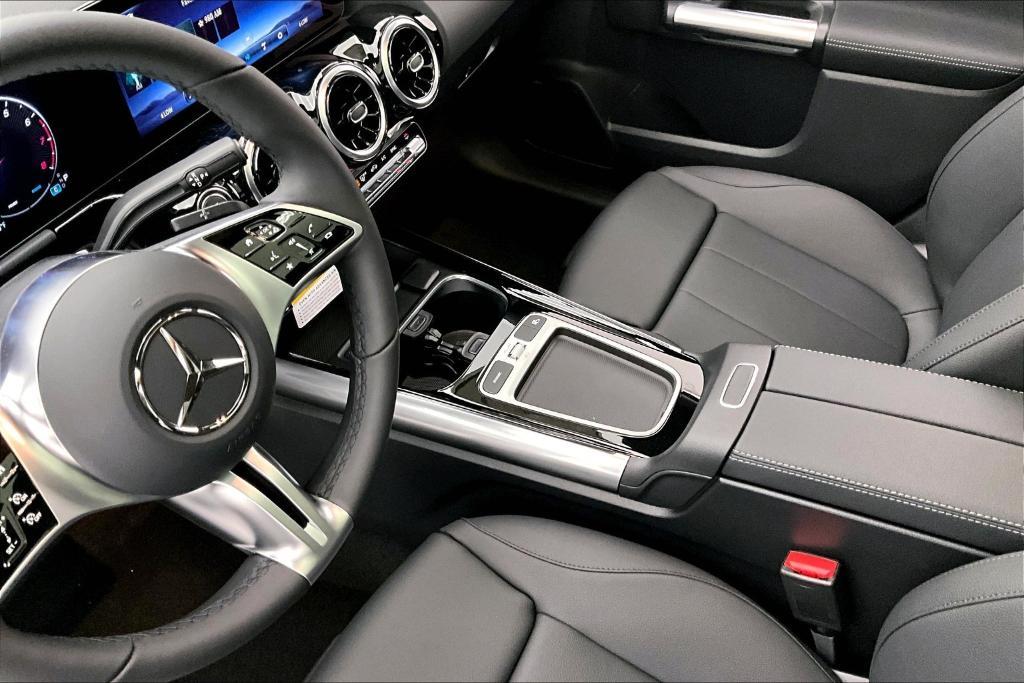 new 2026 Mercedes-Benz GLA 250 car, priced at $44,285